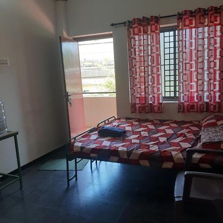 Agsara Home Stay Коимбатур Экстерьер фото